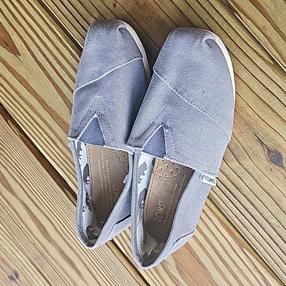 TOMS Classic Canvas Alpargata Slip on, Ash, Women's size 7